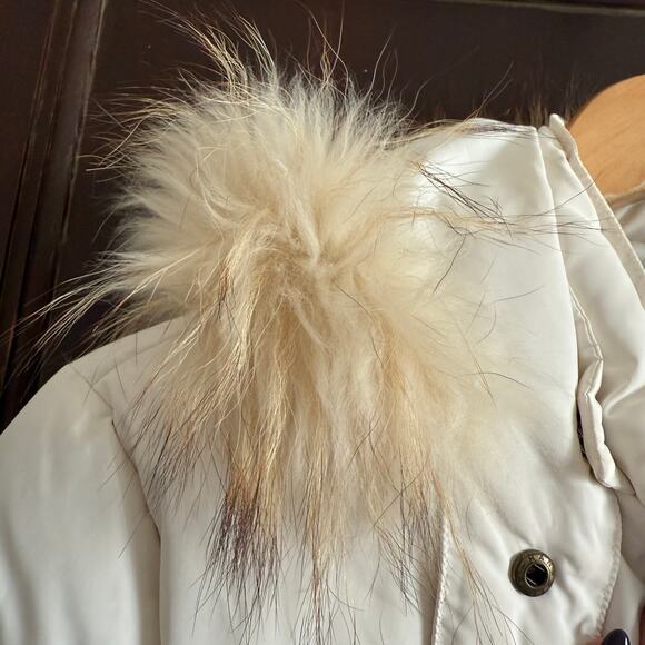 SYSTEM 1990 | White Down Puffer Coat with Fur Trimmed Hood | Small - Picture 4 of 10